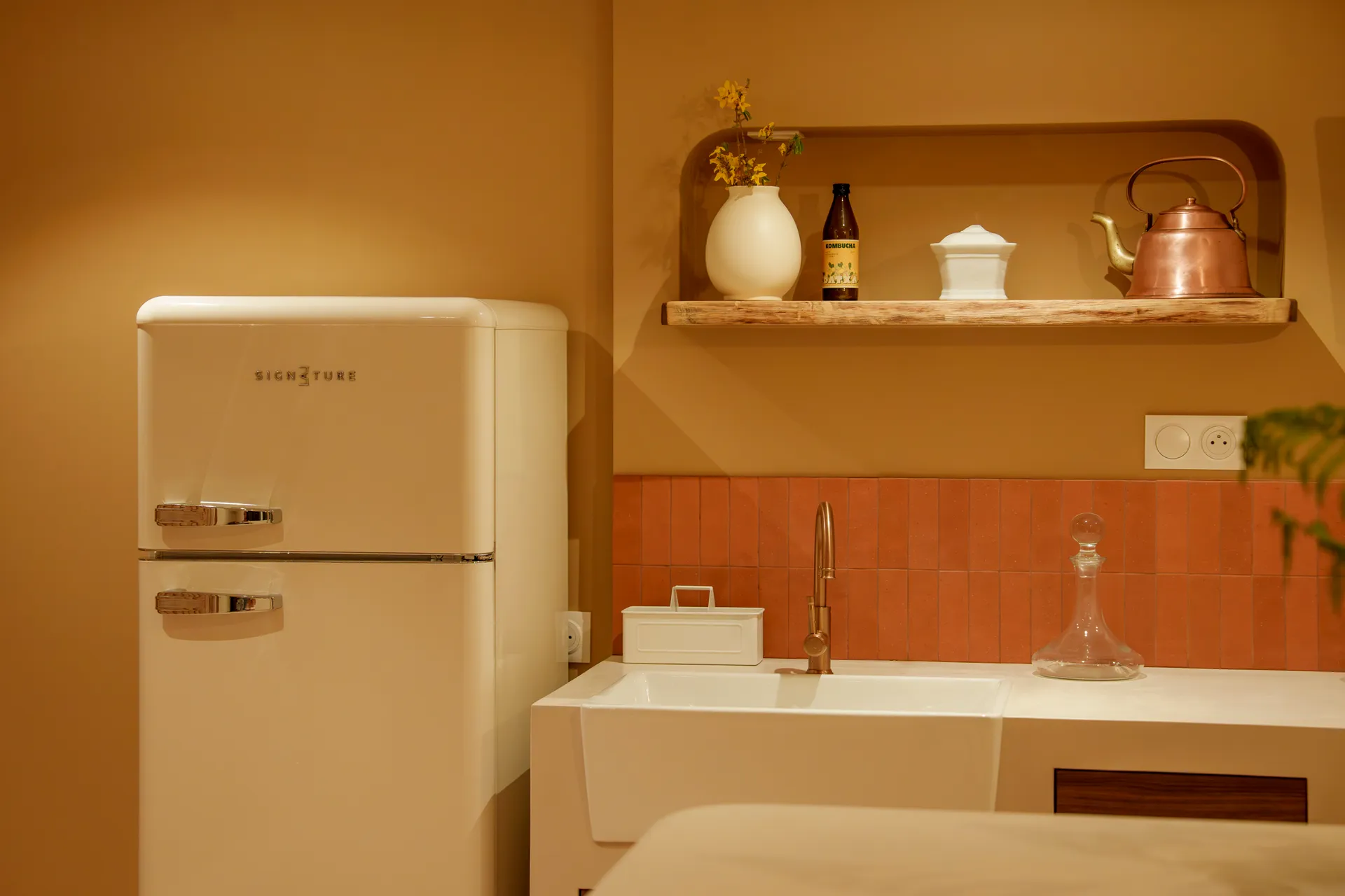 Mur en béton ciré — réalisation DOD&